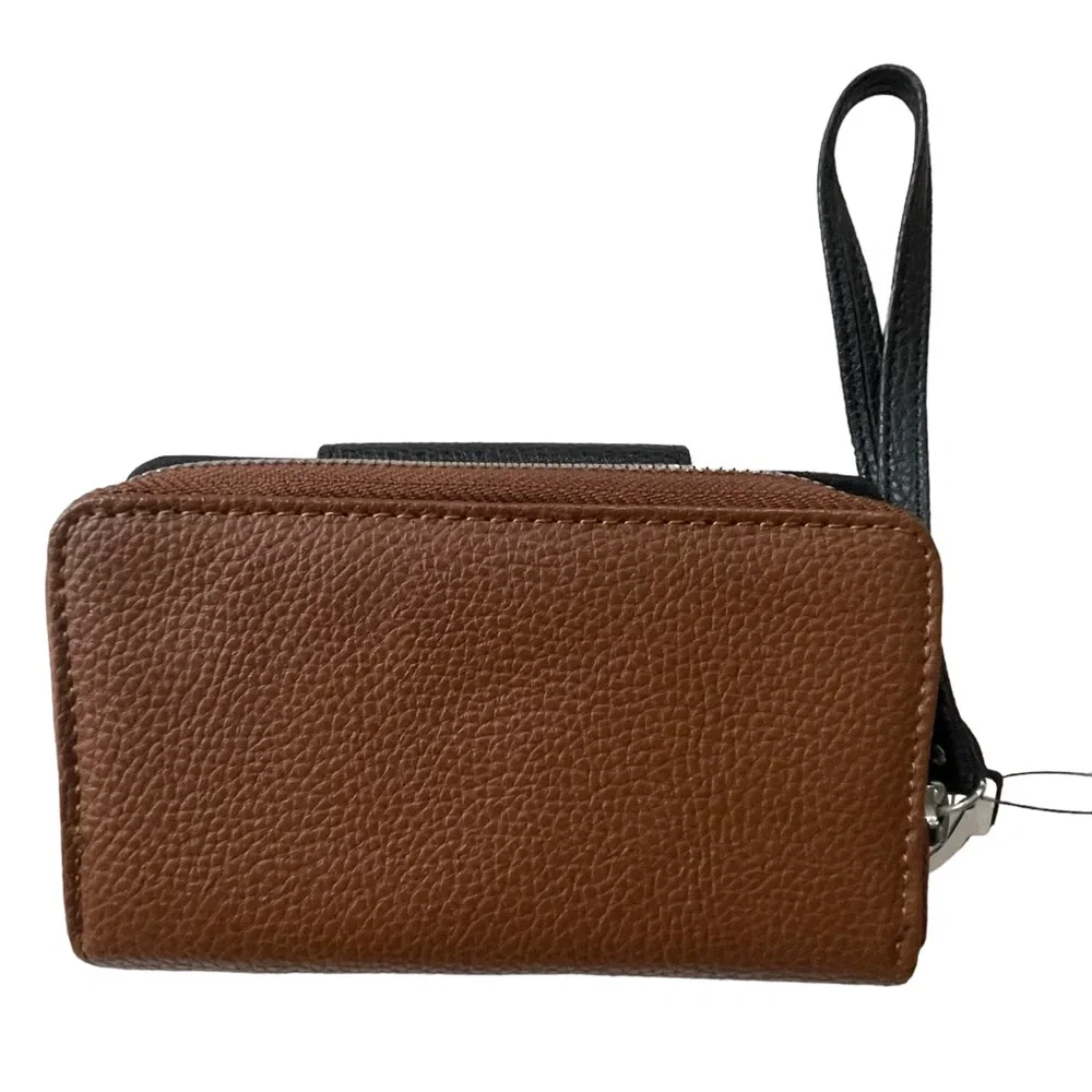 Dana Buchman Danielle wristlet wallet